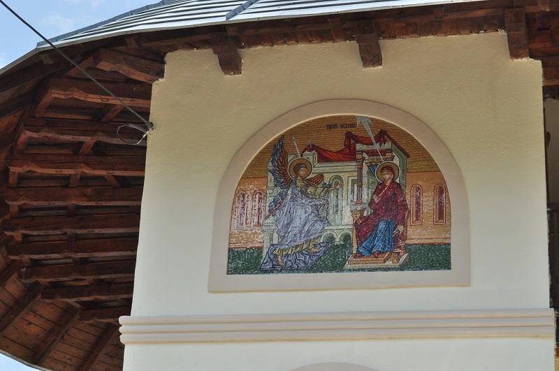 Biserica - pictură exterioară